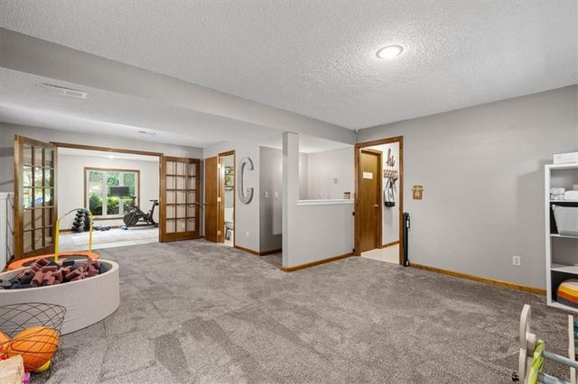 3905 N Colorado Avenue, Kansas City, MO 64117
