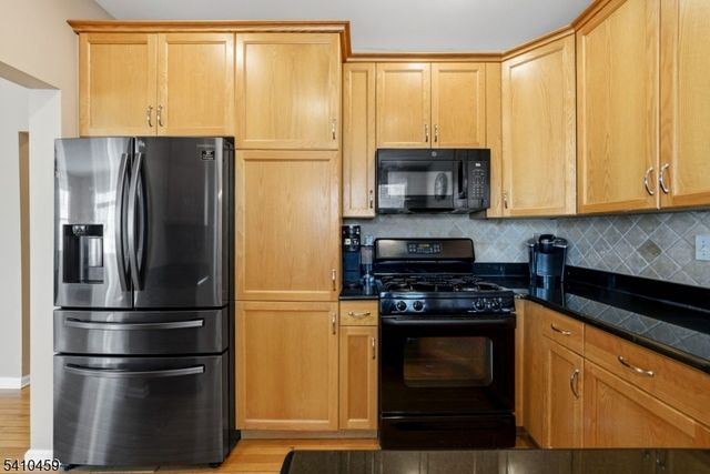 154 George Russell Way, Clifton City, NJ 07013