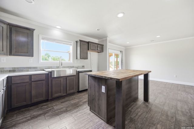 889 RUST RANCH RD, Blanco, TX 78606