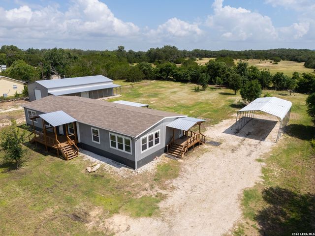 889 RUST RANCH RD, Blanco, TX 78606