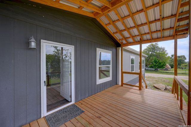 889 RUST RANCH RD, Blanco, TX 78606