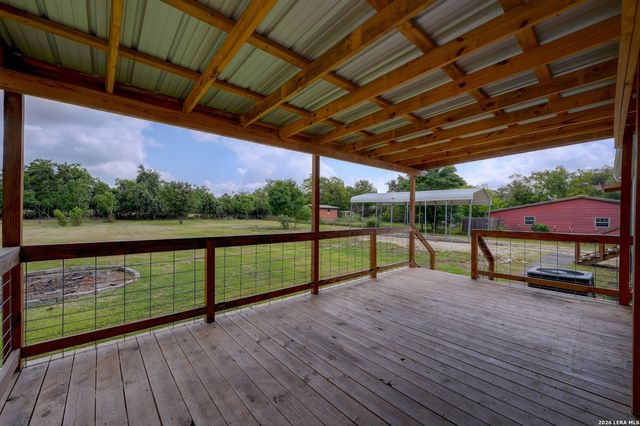 889 RUST RANCH RD, Blanco, TX 78606