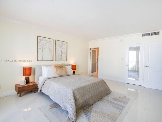 5401 Collins Ave 1013, Miami Beach, FL 33140