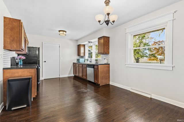 11001 S County Road 300 W, Muncie, IN 47302