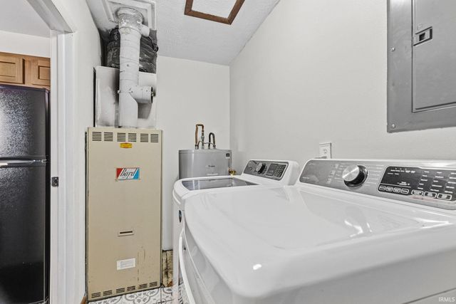 11001 S County Road 300 W, Muncie, IN 47302