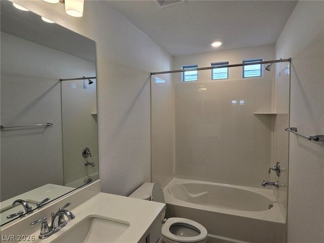 7047 Grace Estate Avenue, Las Vegas, NV 89113