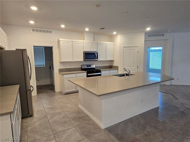 7047 Grace Estate Avenue, Las Vegas, NV 89113