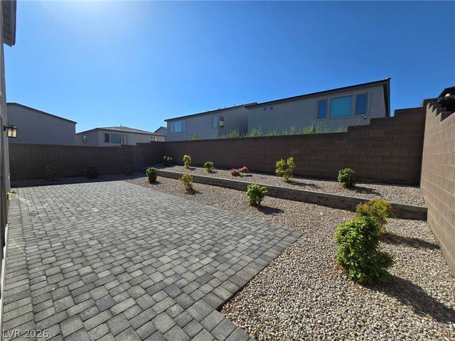 7047 Grace Estate Avenue, Las Vegas, NV 89113