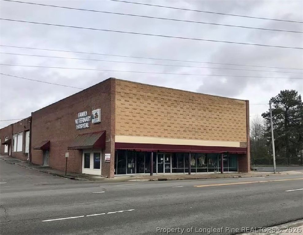 303 S Horner Boulevard, Sanford, NC 27330 — exterior