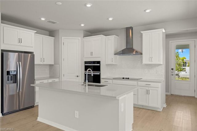 1553 Panoramic Vista AVE, Naples, FL 34114