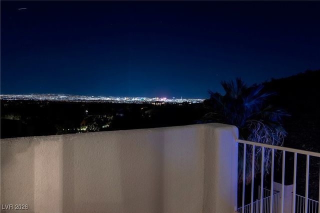 12 Oro Valley Drive, Henderson, NV 89052