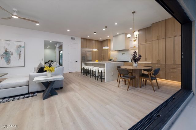 12 Oro Valley Drive, Henderson, NV 89052