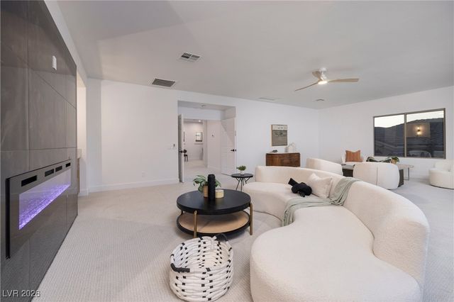 12 Oro Valley Drive, Henderson, NV 89052