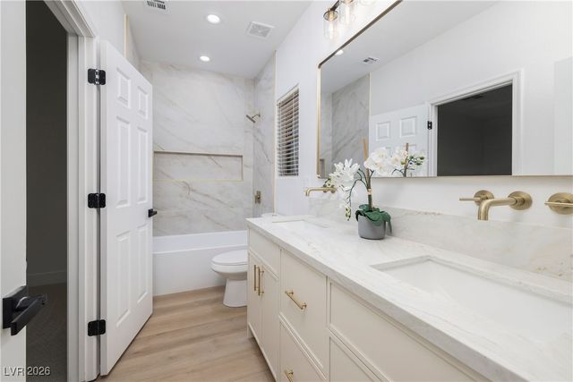 12 Oro Valley Drive, Henderson, NV 89052