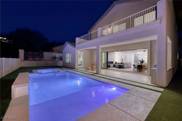 12 Oro Valley Drive, Henderson, NV 89052