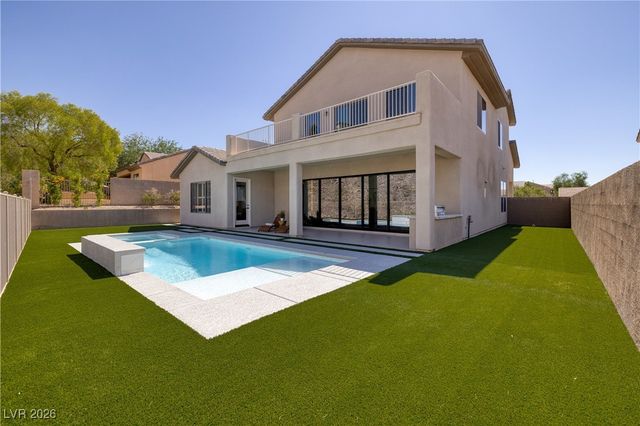 12 Oro Valley Drive, Henderson, NV 89052