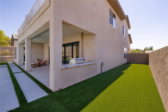 12 Oro Valley Drive, Henderson, NV 89052