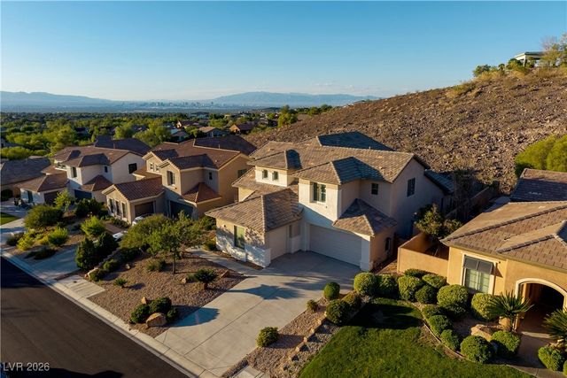 12 Oro Valley Drive, Henderson, NV 89052
