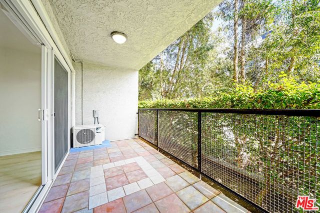 9005 Cynthia Street 103, West Hollywood, CA 90069