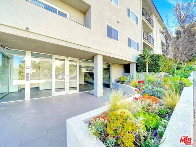 9005 Cynthia Street 103, West Hollywood, CA 90069