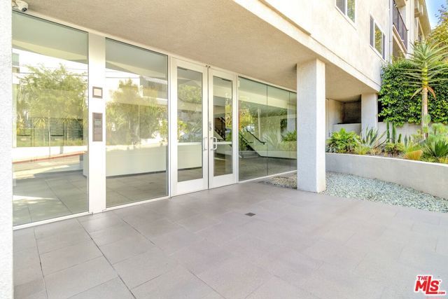 9005 Cynthia Street 103, West Hollywood, CA 90069