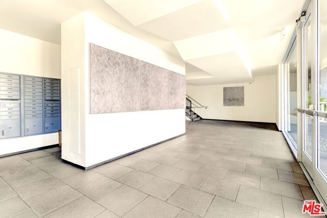 9005 Cynthia Street 103, West Hollywood, CA 90069