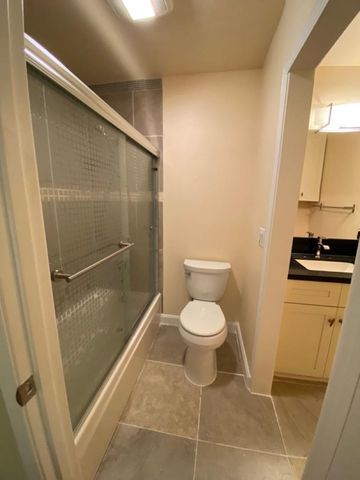 3017 Kaiser Drive B, Santa Clara, CA 95051