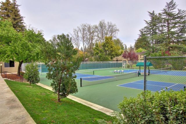 524 Hartnell Pl, Sacramento, CA 95825