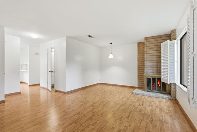 524 Hartnell Pl, Sacramento, CA 95825