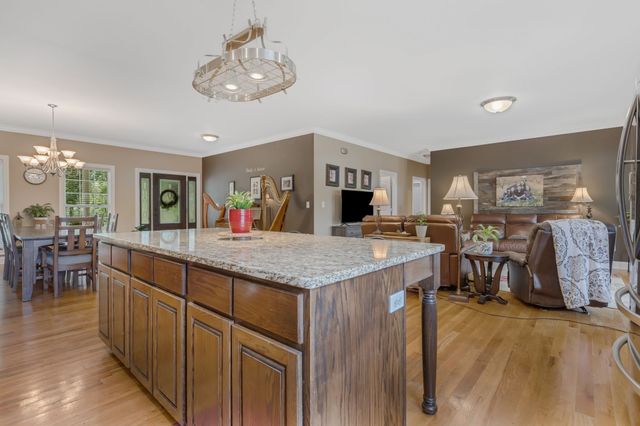 2350 Joe Brown Rd, Spring Hill, TN 37174