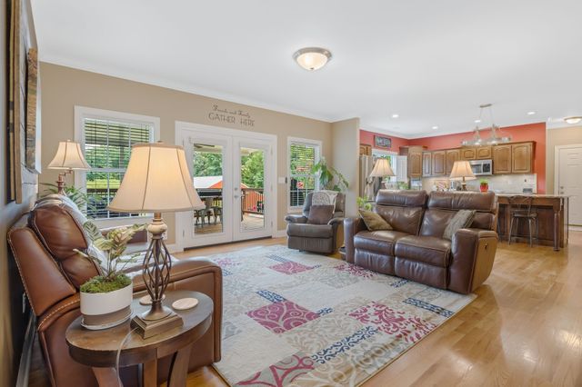 2350 Joe Brown Rd, Spring Hill, TN 37174