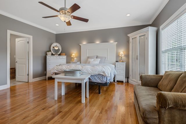 2350 Joe Brown Rd, Spring Hill, TN 37174