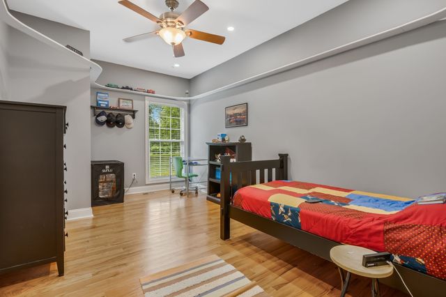 2350 Joe Brown Rd, Spring Hill, TN 37174