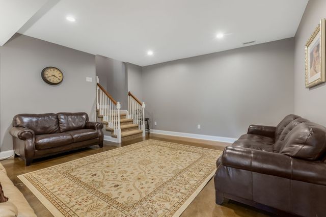 2350 Joe Brown Rd, Spring Hill, TN 37174