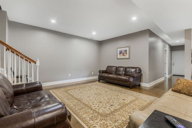 2350 Joe Brown Rd, Spring Hill, TN 37174