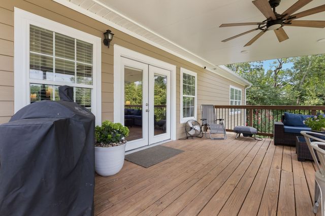 2350 Joe Brown Rd, Spring Hill, TN 37174