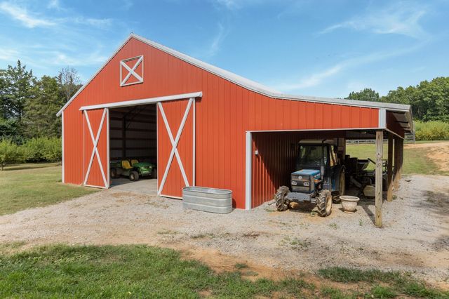 2350 Joe Brown Rd, Spring Hill, TN 37174