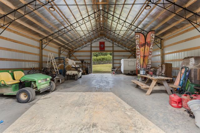 2350 Joe Brown Rd, Spring Hill, TN 37174