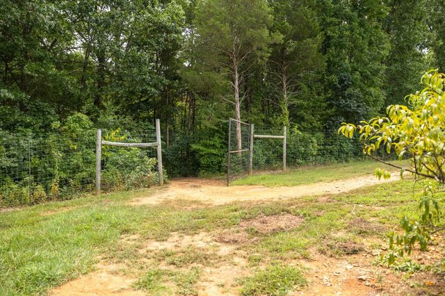 2350 Joe Brown Rd, Spring Hill, TN 37174