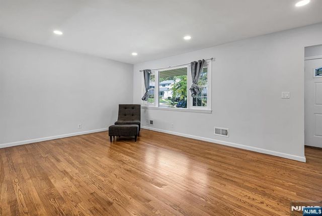 858 Barbara Drive, Teaneck, NJ 07666