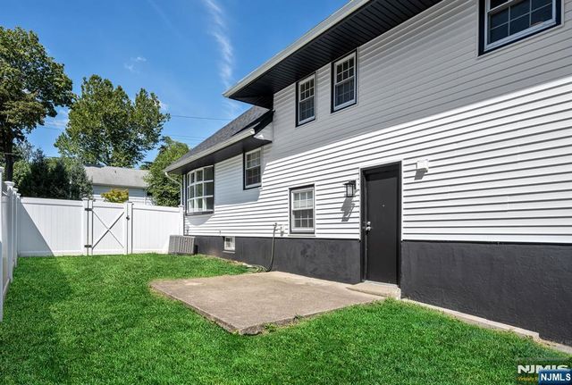 858 Barbara Drive, Teaneck, NJ 07666
