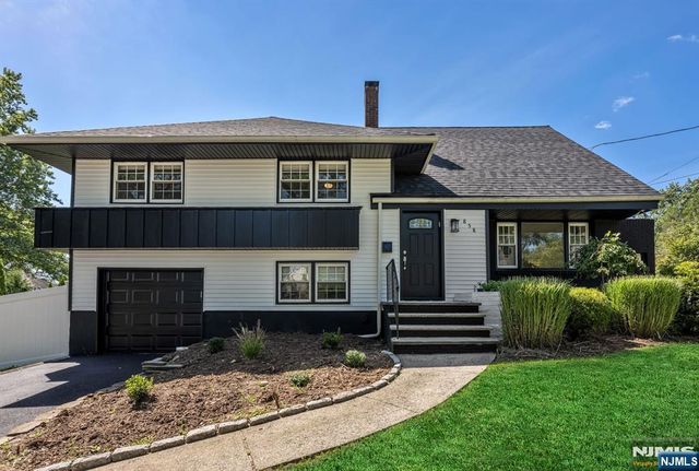 858 Barbara Drive, Teaneck, NJ 07666