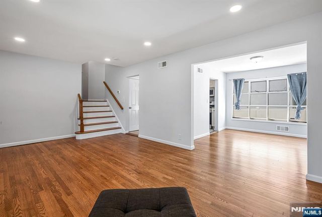 858 Barbara Drive, Teaneck, NJ 07666
