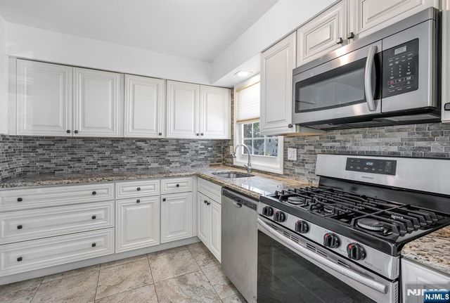 858 Barbara Drive, Teaneck, NJ 07666