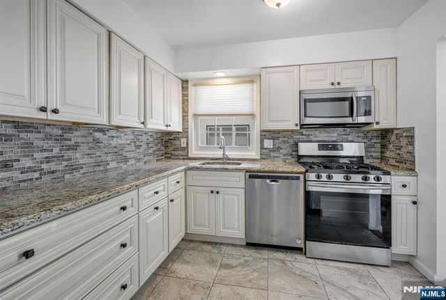 858 Barbara Drive, Teaneck, NJ 07666