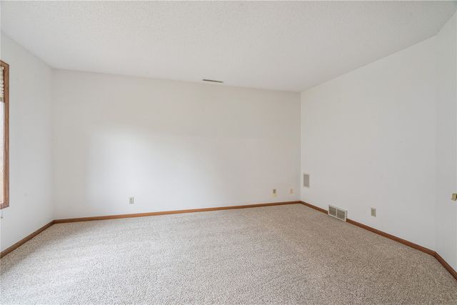 4113 Lark Court NE, Cedar Rapids, IA 52402