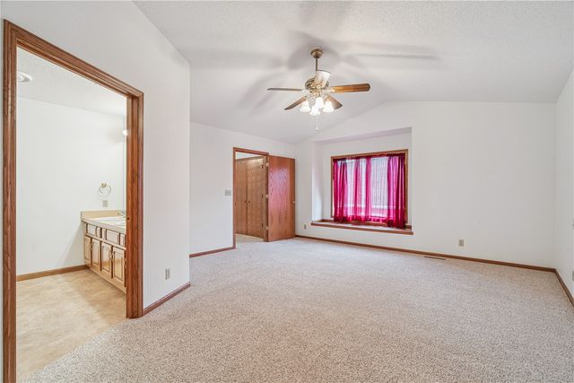 4113 Lark Court NE, Cedar Rapids, IA 52402