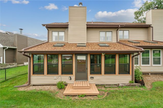 4113 Lark Court NE, Cedar Rapids, IA 52402