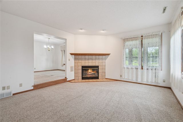 4113 Lark Court NE, Cedar Rapids, IA 52402