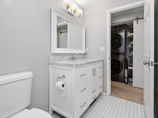 17488 MARDEE Ave, Lake Oswego, OR 97035